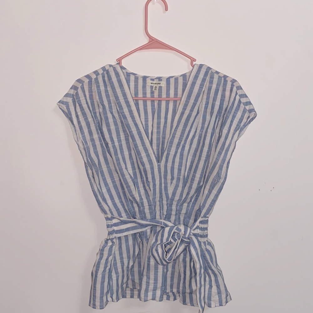 Medium size blue striped waist-tie blouse